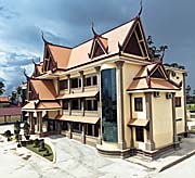 Kampot's new Town Hall by Asienreisender